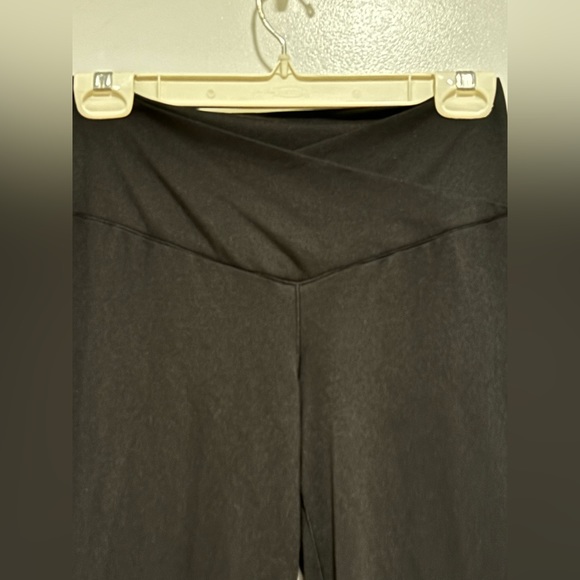 New black flare leggings - Picture 3 of 5